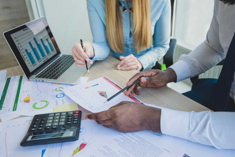 Planejamento financeiro exige precisão no cálculo da remuneração dos trabalhadores